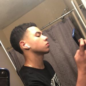 Meet your Posher, Erik